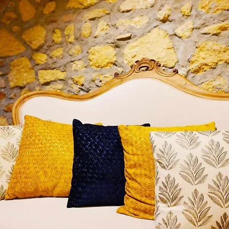Cocorita Apartman *